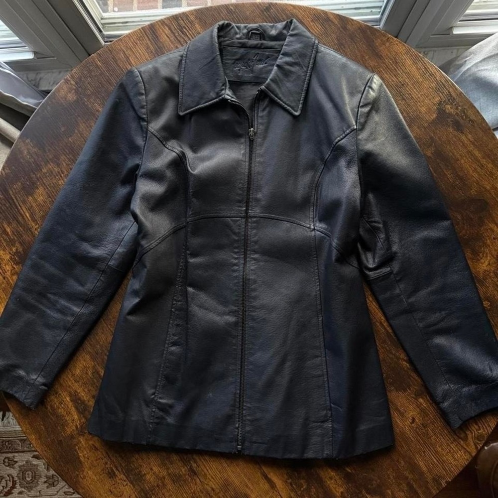 Jacqueline Ferrar Women's Black Leather Jacket Medium Zip Up Fitted Classic